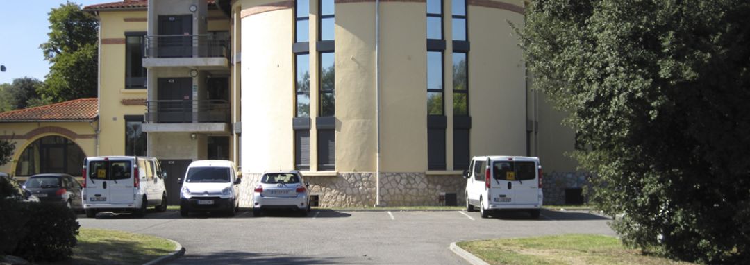 DITEP les Ormes : Bâtiment des unités  "peupliers" & "Mélèzes"